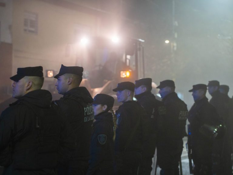 La Ciudad derribó una falsa sede de jubilados en Parque Saavedra
