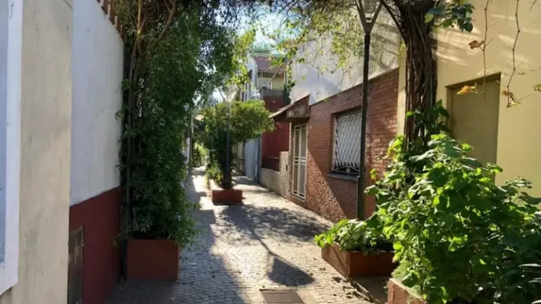 Un rincón de Italia en Buenos Aires el pasaje inspirado en la Toscana
