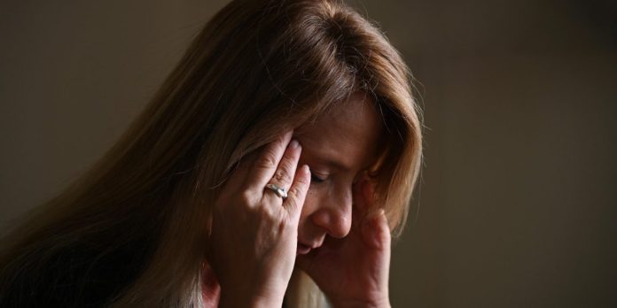 Dolor-de-cabeza-ACV-1280x640