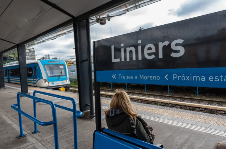 Fin de semana con cambios en el Sarmiento: la estación Liniers sin parada por obras de señalización